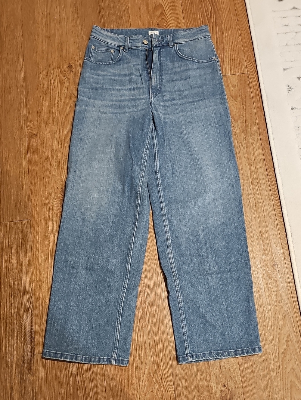 Women’s Wide-Leg Blue Denim Jeans
